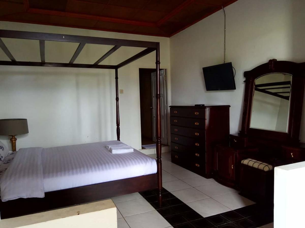 Alamanda Lokon Resort Tomohon Exterior photo